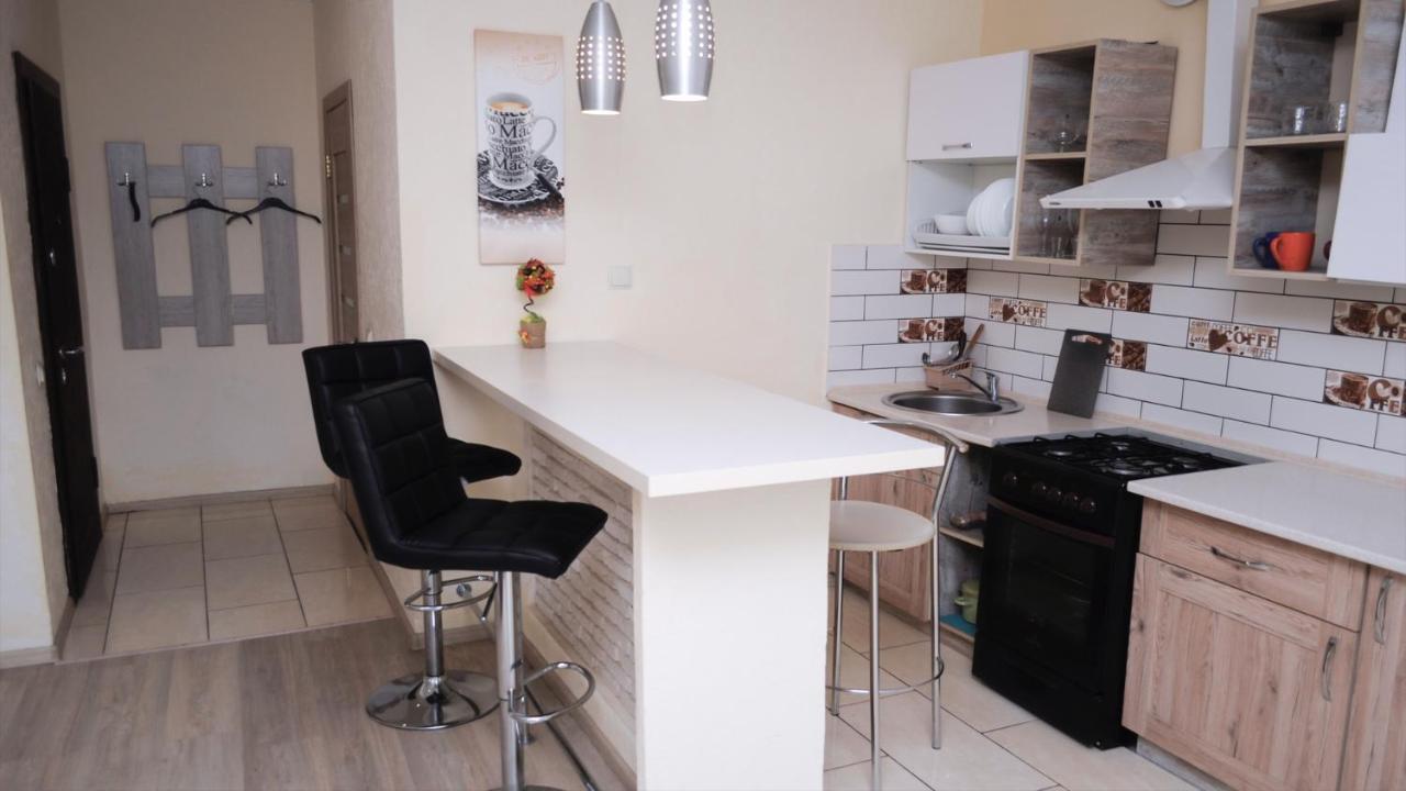 Залізнична 49 "Хочу Цю!" Apartment Ivano-Frankivsk Exterior foto